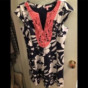 Gorgeous Lilly Pulitzer dress, size L. Worn once!
